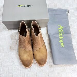 Antelope Light Brown Ankle Boots Sz 7.5